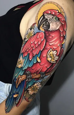 Fotografia real de un tatuaje neo-tradicional